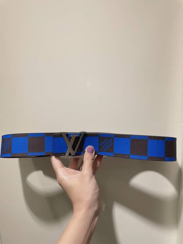 Louis Vuitton 40MM Belt LVB00340